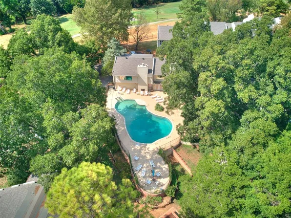 827 Red Bird Ln APT C, Norman, OK 73072
