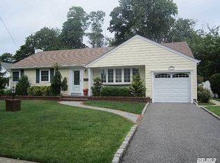 3513 Manchester Rd, Wantagh, NY 11793