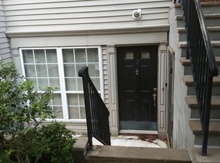 7 Vaughan Dr, Newark, NJ 07103