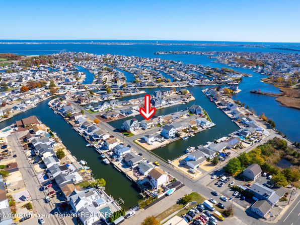 Waterfront - Toms River NJ Waterfront Homes For Sale - 43 Homes | Zillow