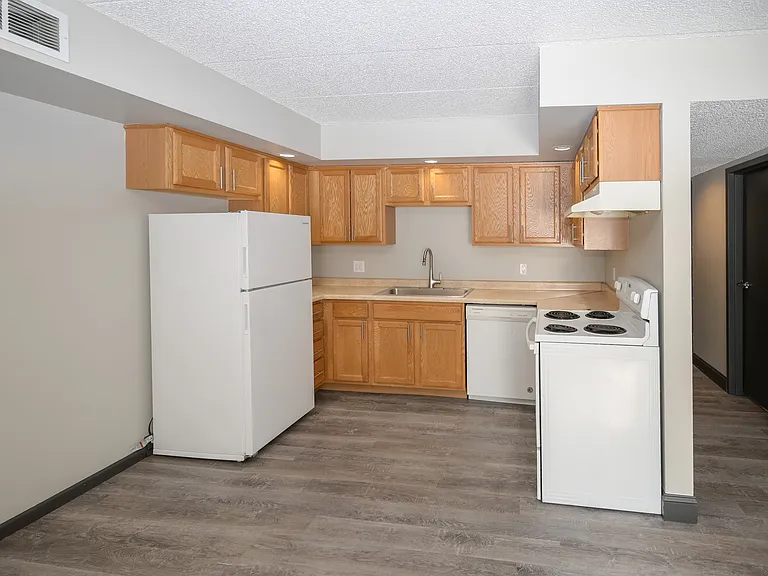 Northern Hills Apartments — Photo 7