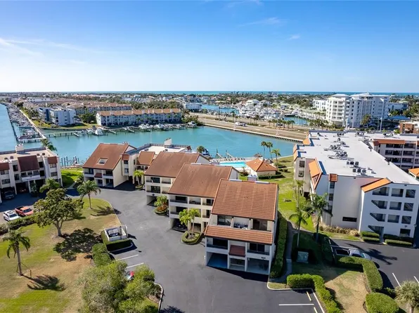 120 1st St E APT 108, Tierra Verde, FL 33715