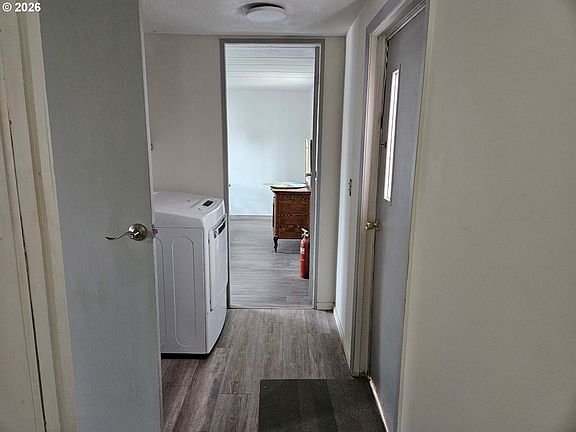 5th image of 380 W Gregory Rd Unit 1