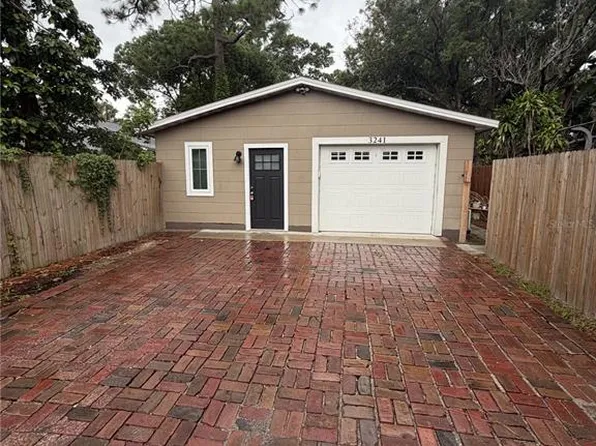 3241 12th St N, Saint Petersburg, FL 33704