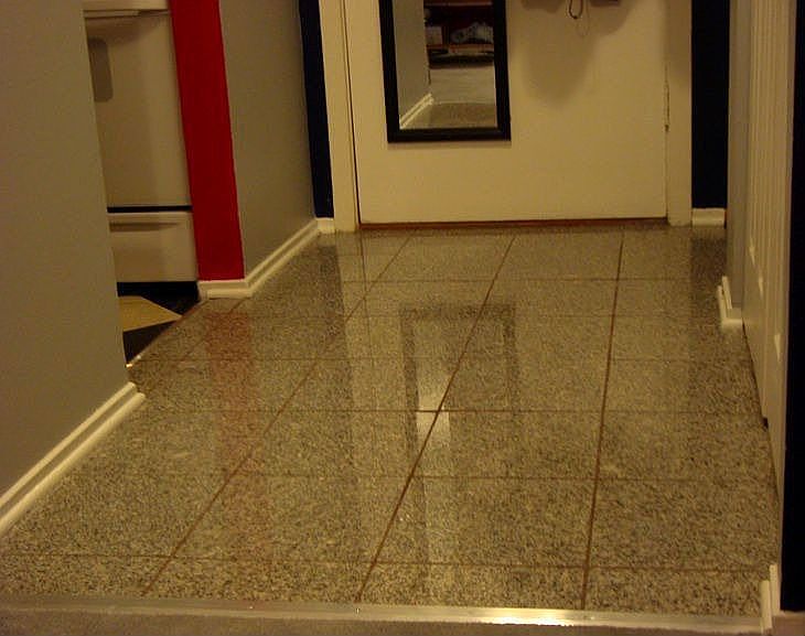 entryway w/granite1