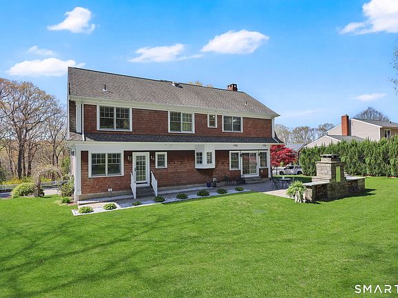 3rd image of 140 Lazy Brook Road