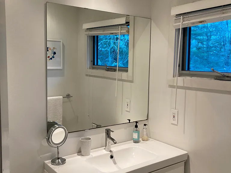 10 Albertines Ln — Photo 13