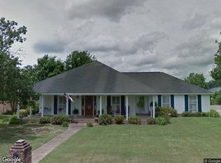 3726 Eagle Cove Ln, Northport, AL 35473
