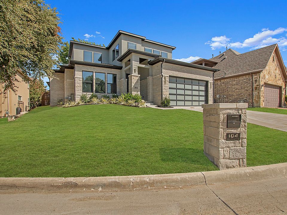 1st image of 104 Reliance Ct