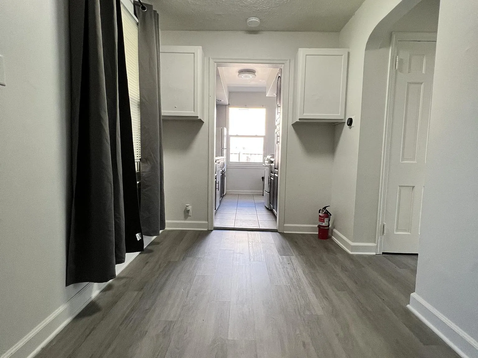 5 bed, 1526 sqft, $2,475 — Photo 2