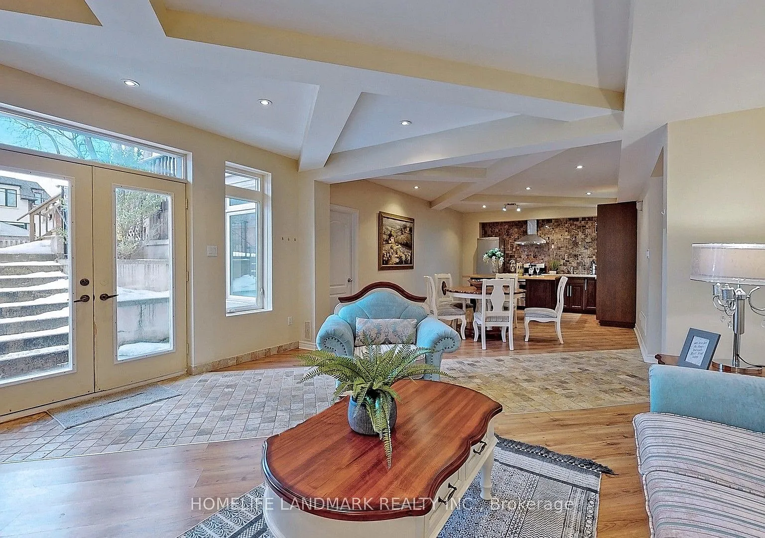 3 bed, $2,190 — Photo 2