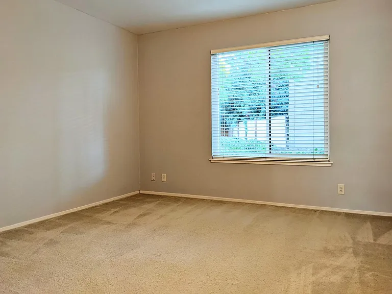 905 W Middlefield Rd #927 — Photo 11