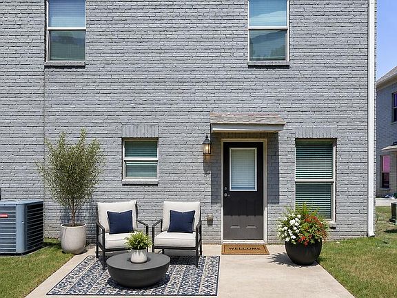 4th image of 530 Fifer Cir
