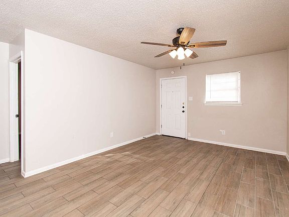 4th image of 314 Sunset Ln #A