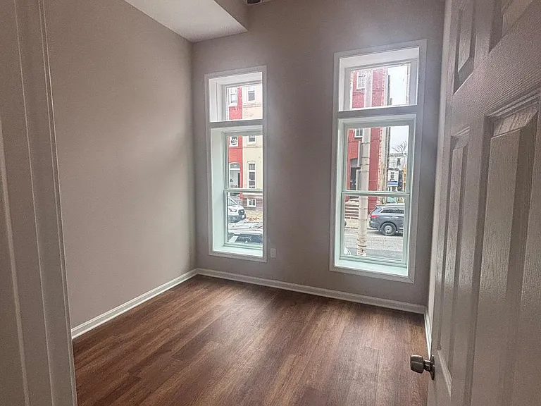 1919 McCulloh St #B — Photo 9