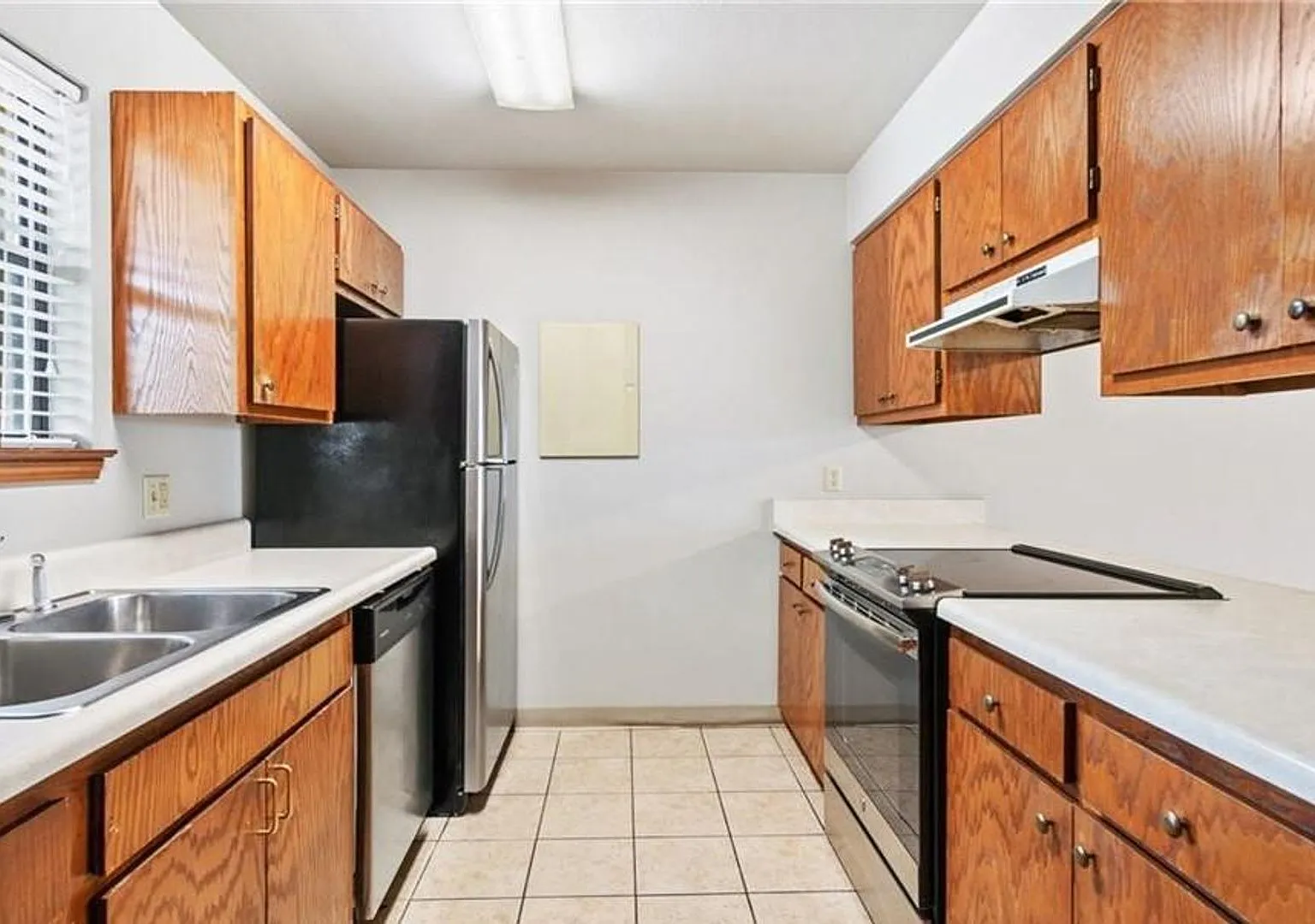 Townhome 2 Blocks from Downtown Siloam — Photo 4