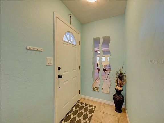4th image of 6008 Olive Ave