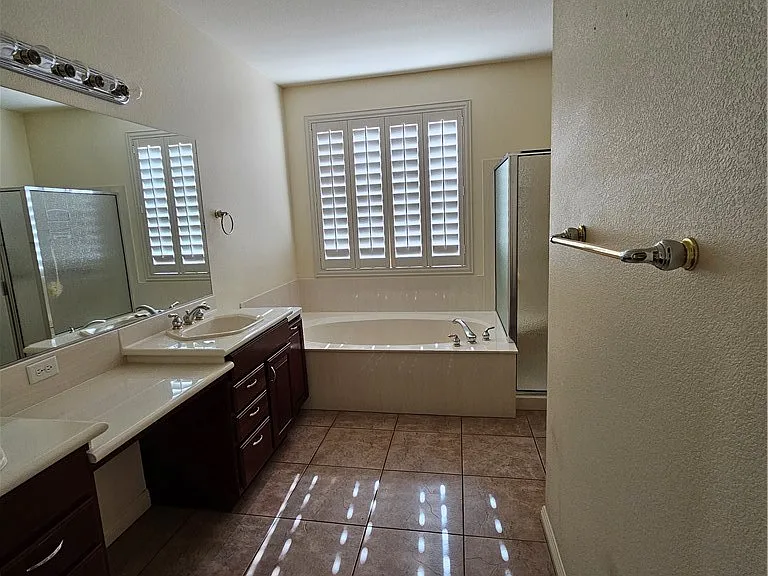 10225 Riva De Angelo Ave #6140 — Photo 7