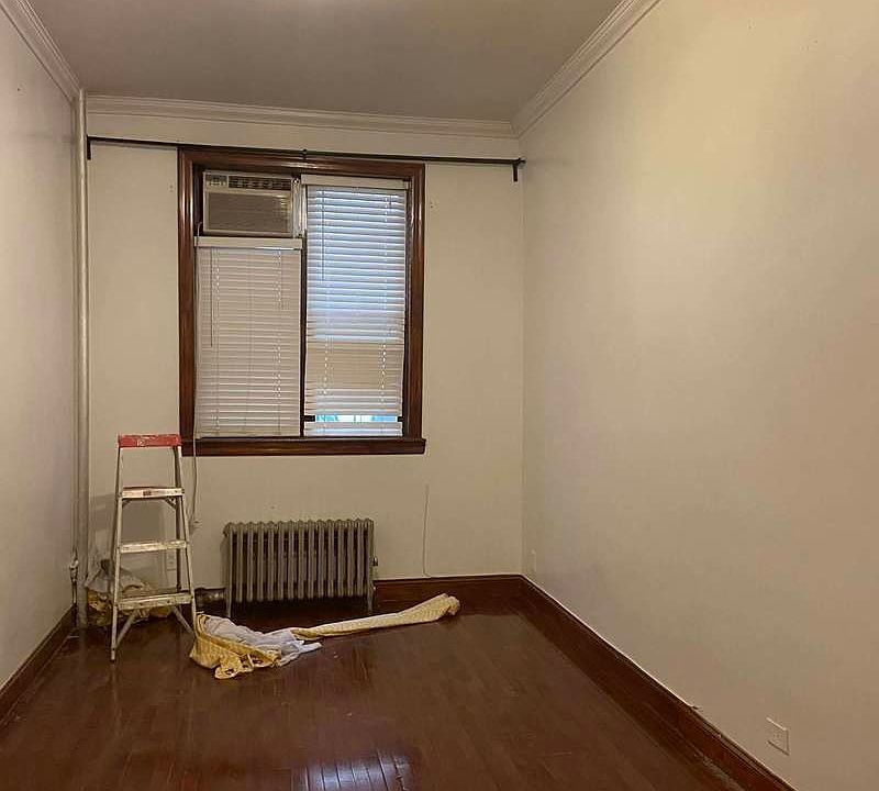 1st image of 213 W 18th St #B