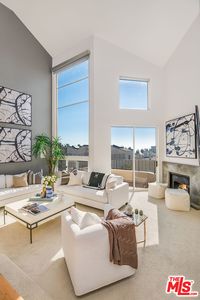 245 Main St APT 311, Venice, CA, 90291