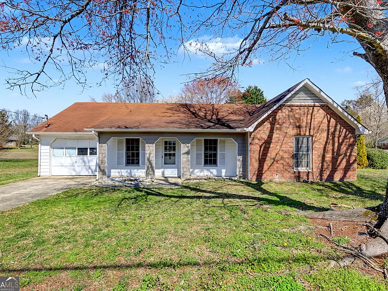 608 S Jeff Davis Dr — Photo 1