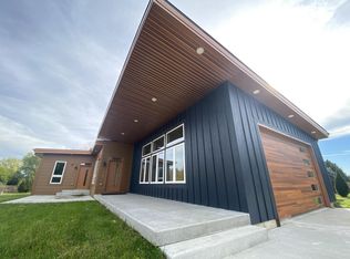 6695 Burnick Ct, Deforest, WI 53532