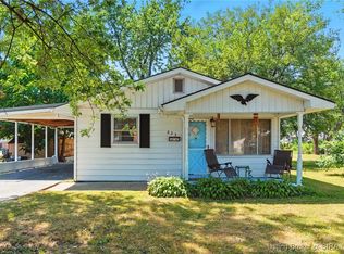 823 French St, Jeffersonville, IN 47130
