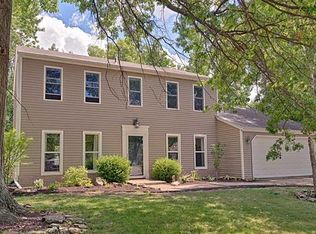 6330 Sunbury Dr, Fort Wayne, IN 46835