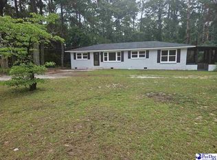314 E Country Club Rd, Dillon, SC 29536