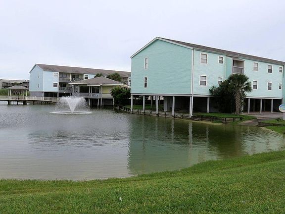 3rd image of 1625 Bulevar Mayor APT F10