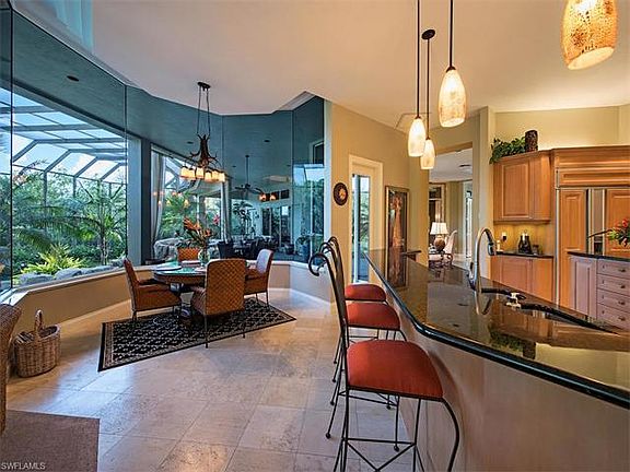 5th image of 27261 Lakeway Ct