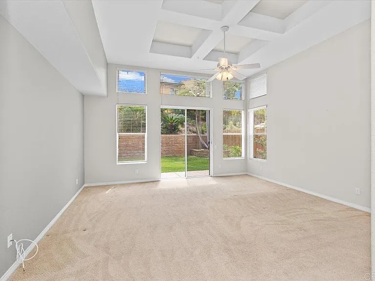 219 Pacific View Ln — Photo 22