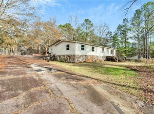 1009 J D Walton Rd, Newnan, GA 30263