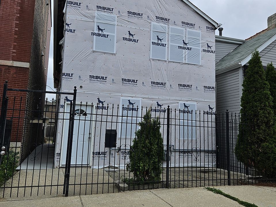 1st image of 3540 S Parnell Ave #2