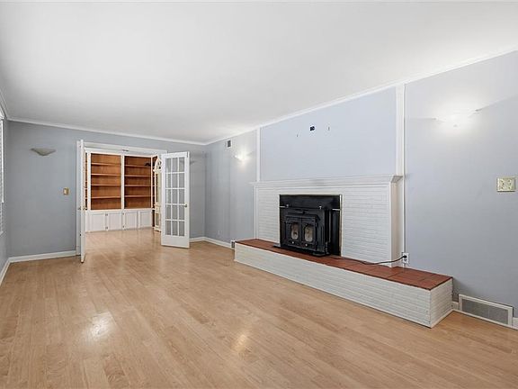 4th image of 6209 NW Tower Dr