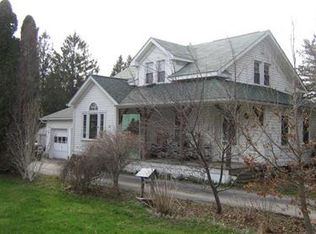 7 Bell Rd, Grove City, PA 16127