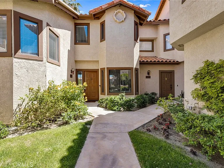 55108 Firestone — Photo 43