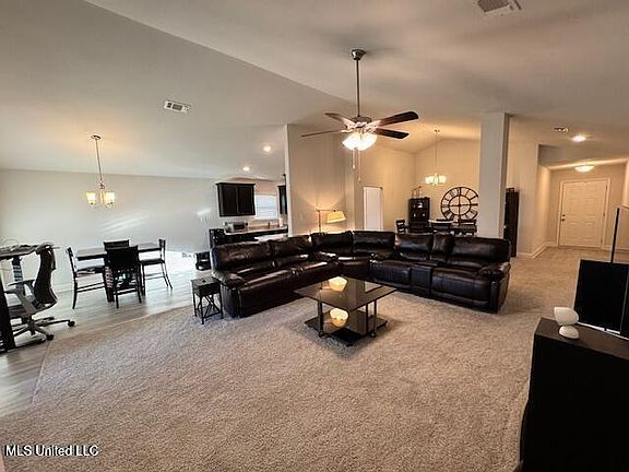 2nd image of 14057 Plantation Oaks Dr