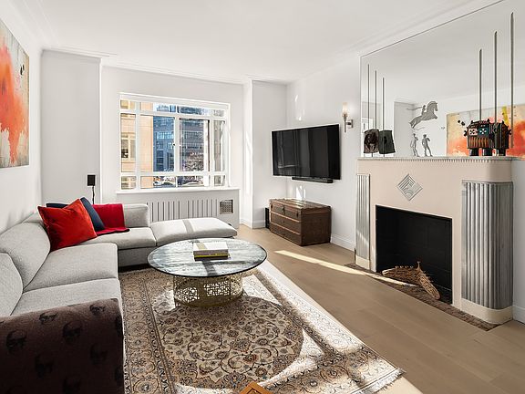 3rd image of 25 Central Park W APT 5I