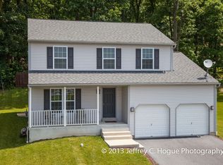 1041 Saylor Dr, Temple, PA 19560