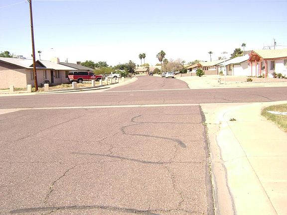 5th image of 3501 E Voltaire Dr