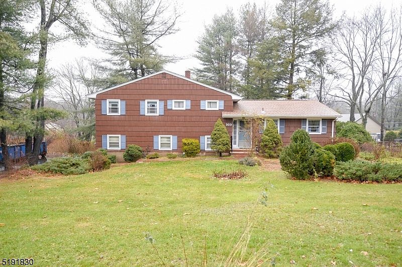 169 Circle Dr, Millington, NJ 07946 Zillow