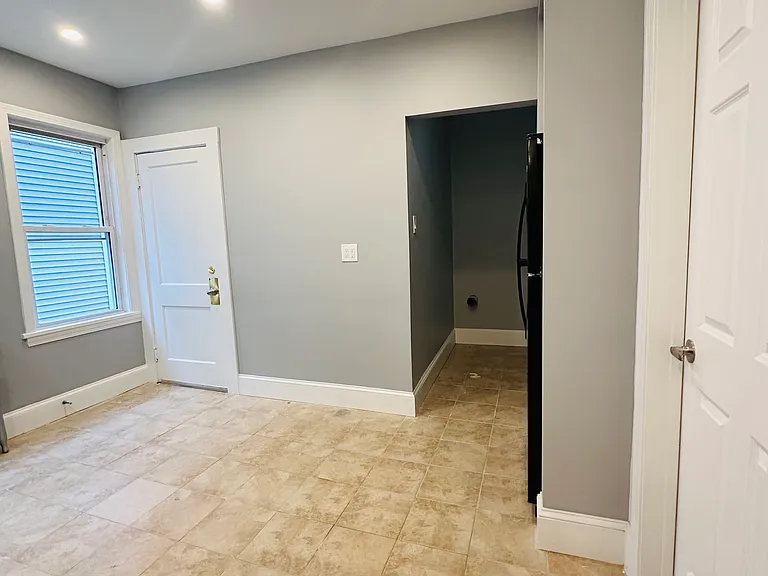 28 Melbourne St #2 — Photo 10