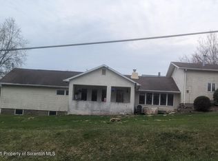 404 Chapman Lake Rd, Scott Township, PA 18433