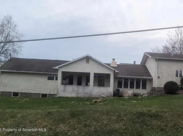 404 Chapman Lake Rd, Scott Township, PA 18433