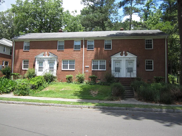 Trinity Park Apartments — Photo 18