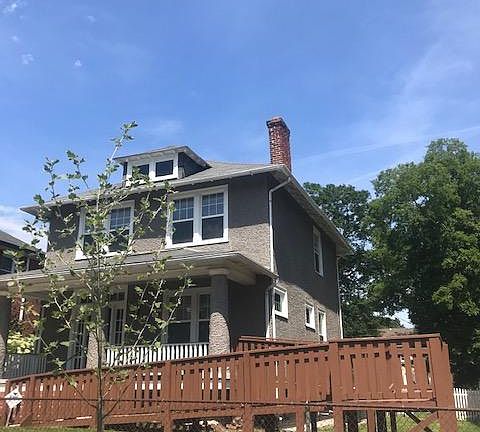 2nd image of 3213 Fendall Ave
