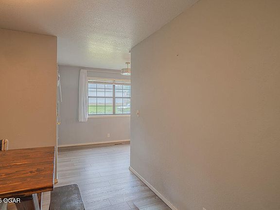 4th image of 1501 Tyson Dr