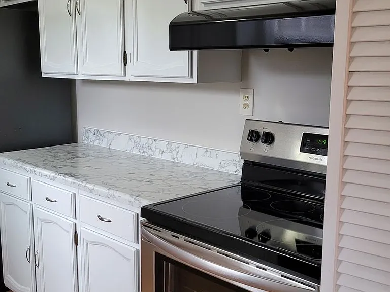 464 Westover Mews — Photo 9