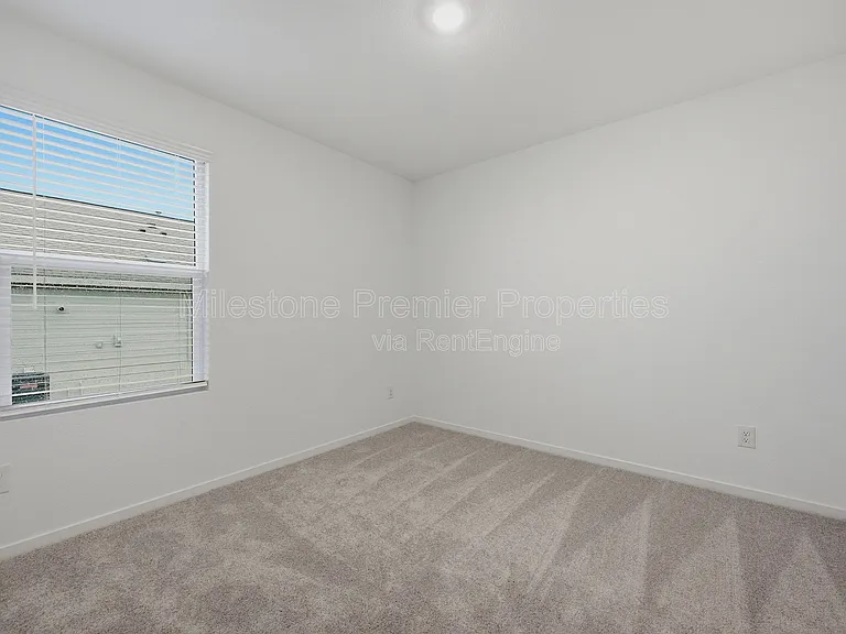 209 Cattail Ln — Photo 17
